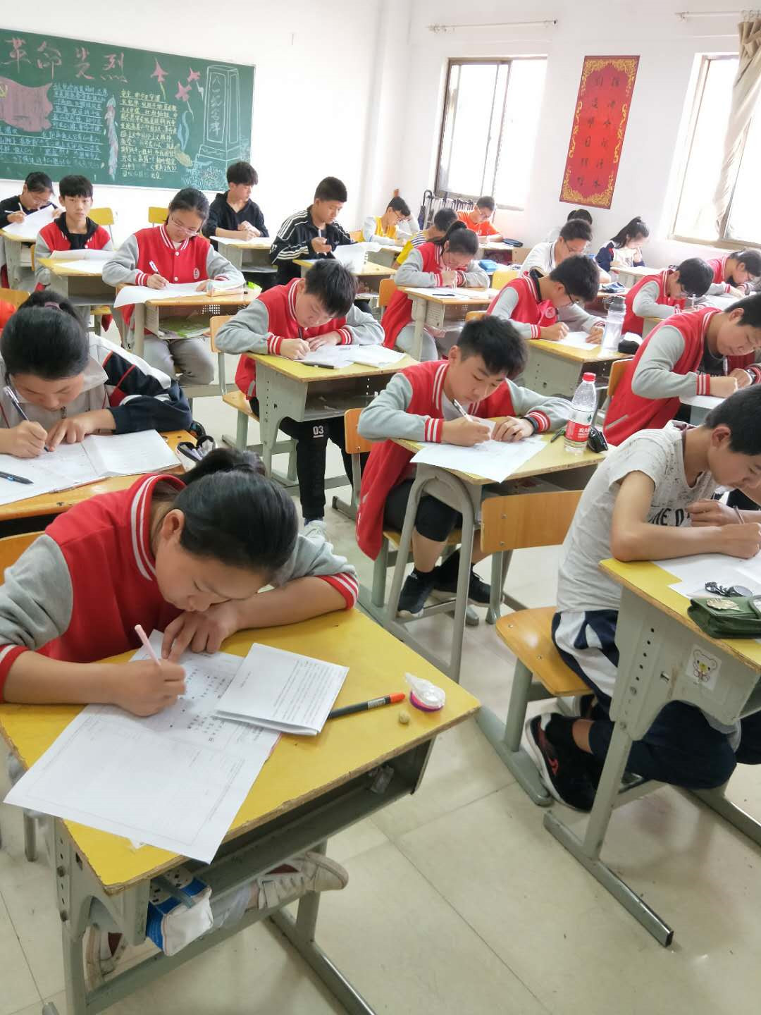 E:\雜項(xiàng)\稿費(fèi)\2019\聚仁堂稿件4月\南昌現(xiàn)代外國(guó)語學(xué)校已修改的文章(1)\南昌現(xiàn)代外國(guó)語學(xué)校已修改的文章\一朝耕耘  一朝收獲\期中\(zhòng)微信圖片_2019042520395411.jpg