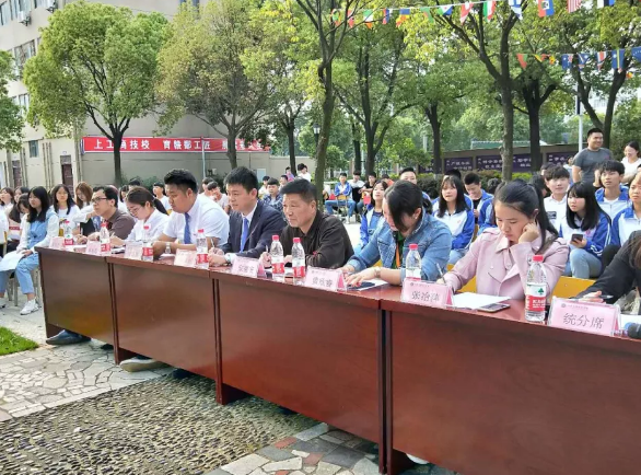 國學傳承文明  經典浸潤人生1.png