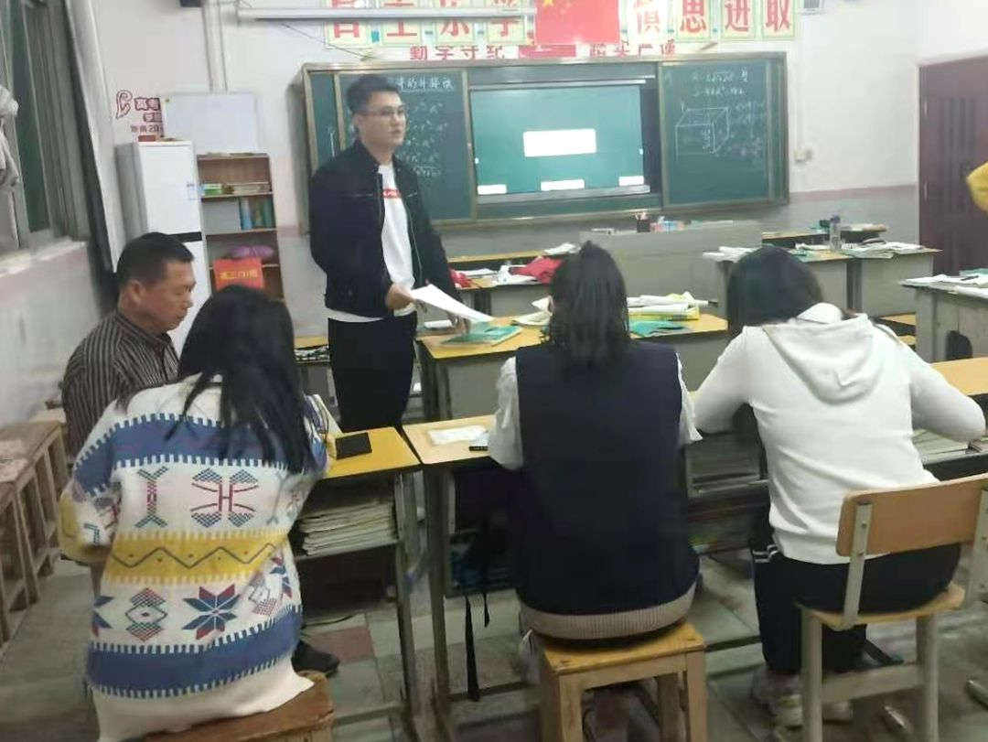 迎賓1_副本.jpg 迎賓1_副本.jpg